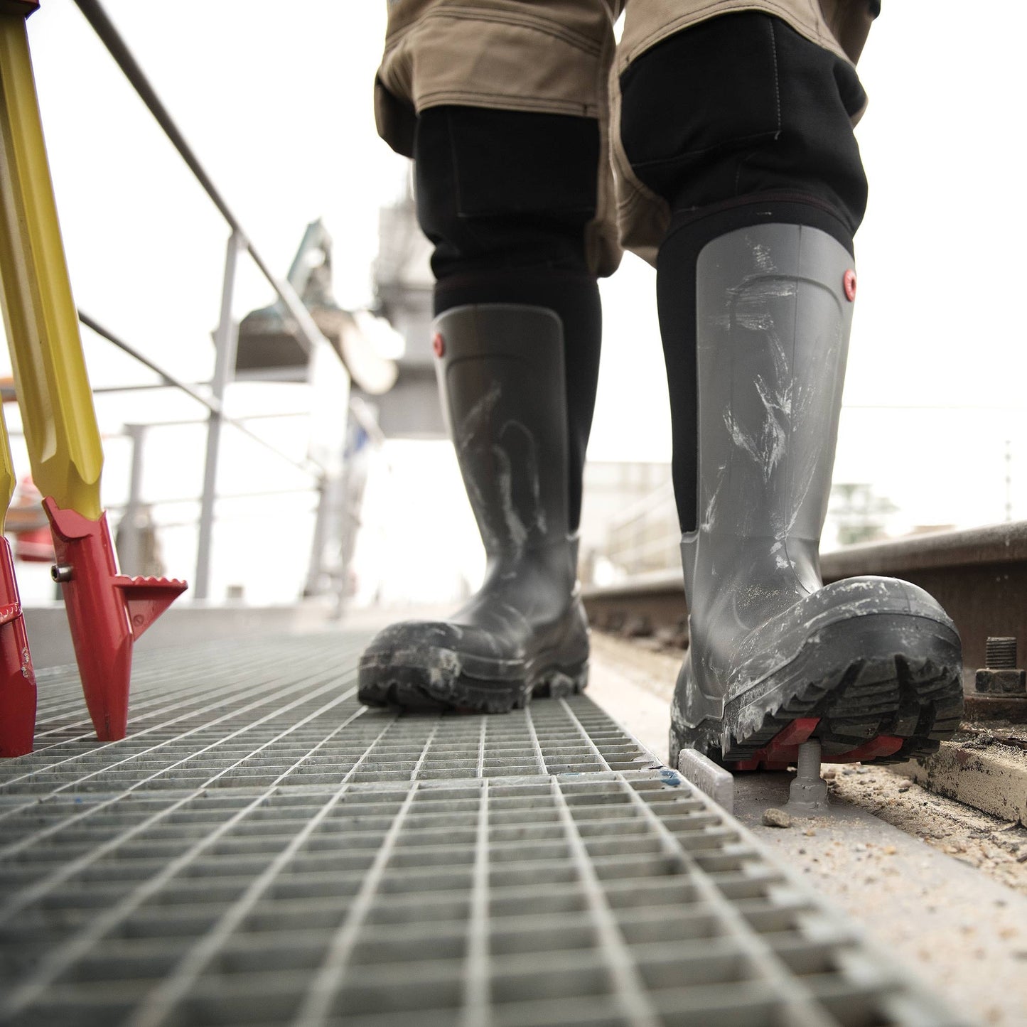 Black Work Boots - Dunlop - Comfortable Waterproof Design