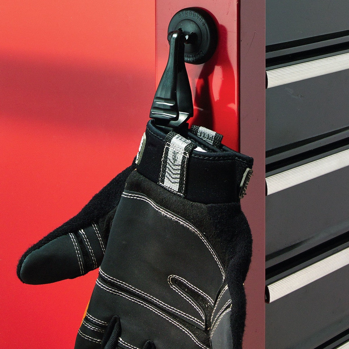 Magnet Anchor Mount Glove Grabber - Ergodyne - Versatile Tool