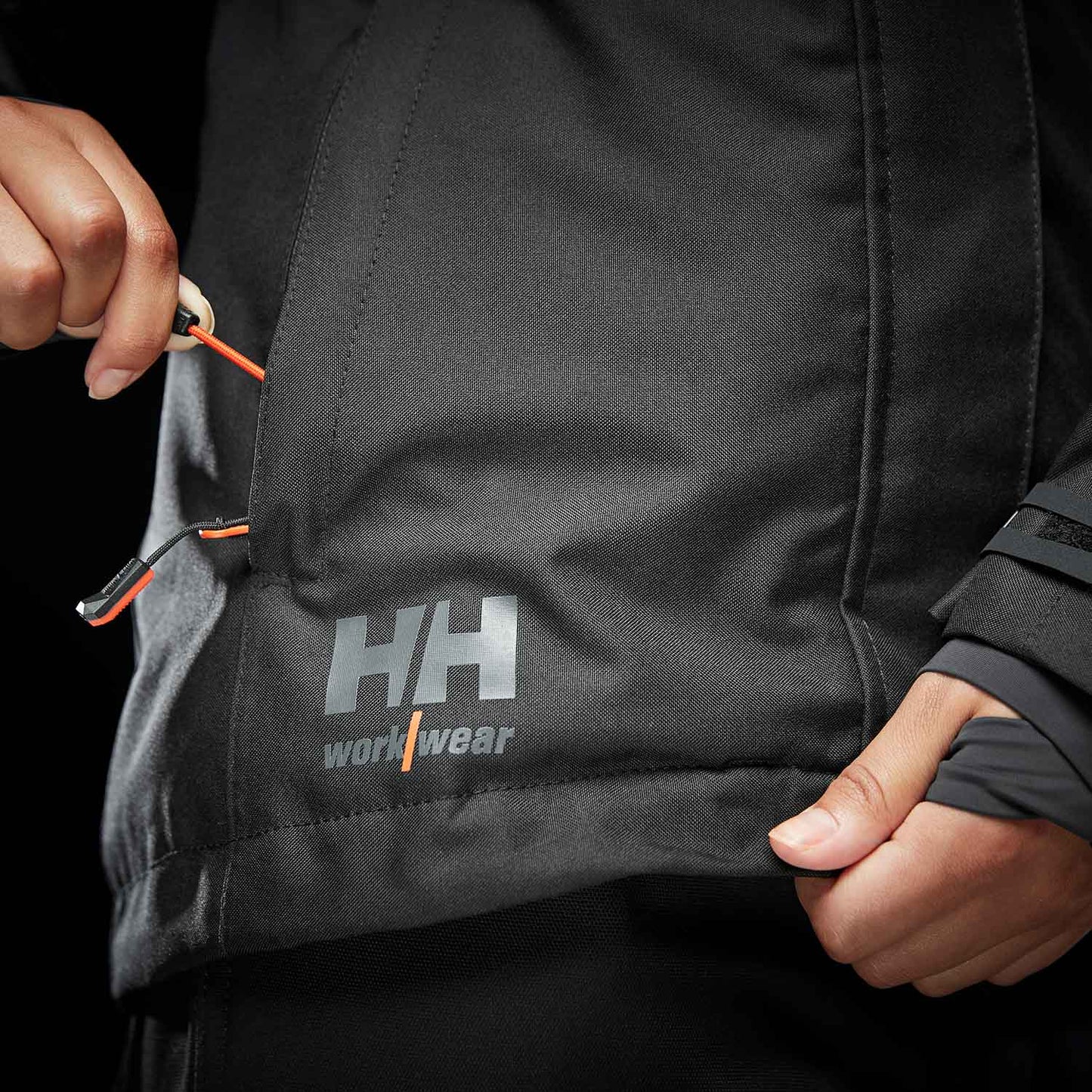 Navy Insulated Jacket - Helly Hansen - Waterproof Design
