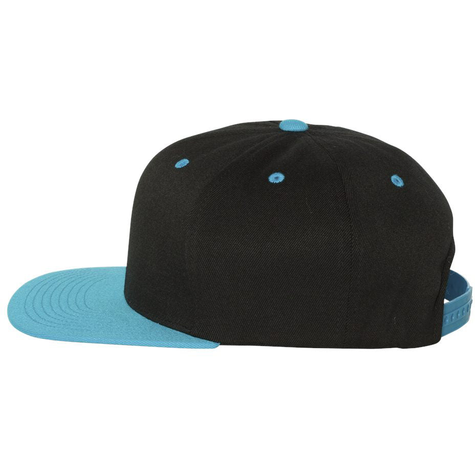 Black Flat Brim Hat - FlexFit - Stylish Snapback Cap