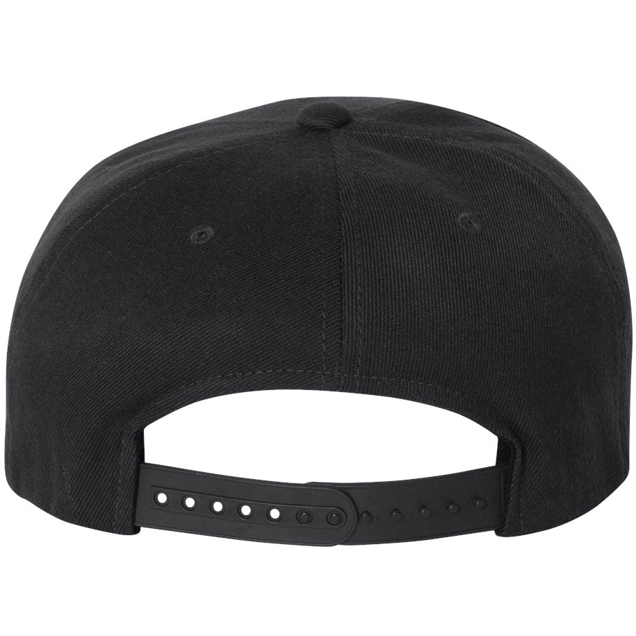 Black Flat Brim Hat - FlexFit - Stylish Snapback Cap