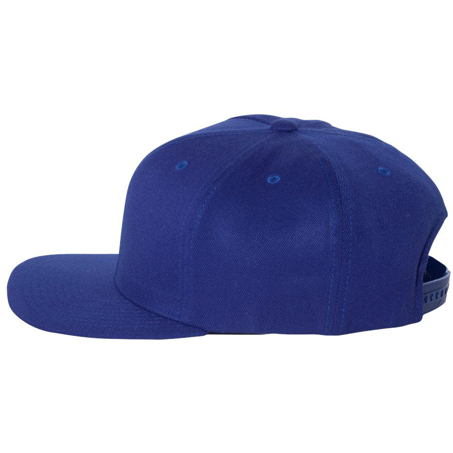 Black Flat Brim Hat - FlexFit - Stylish Snapback Cap