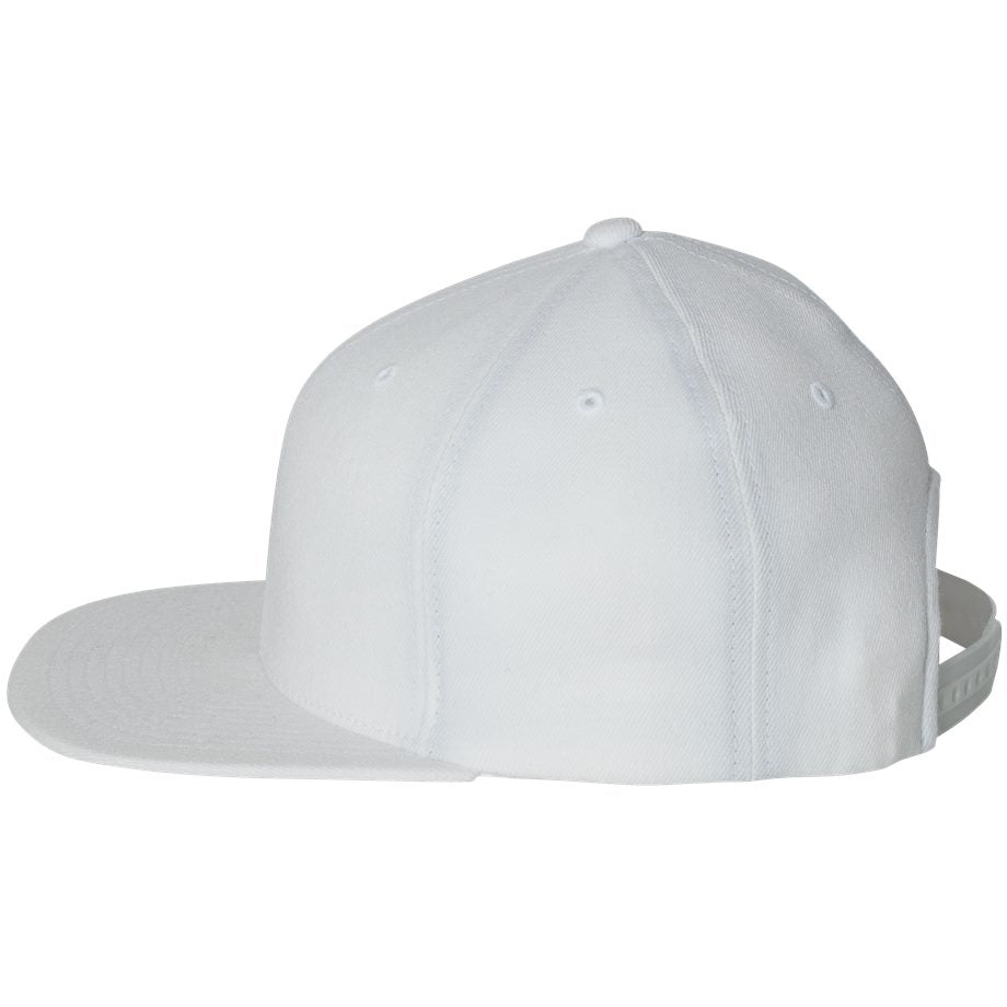 Black Flat Brim Hat - FlexFit - Stylish Snapback Cap