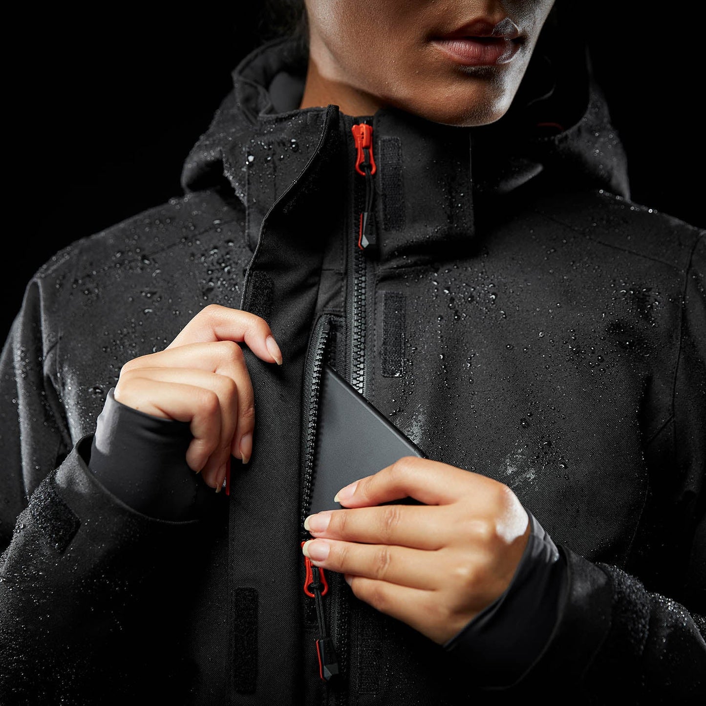 Navy Insulated Jacket - Helly Hansen - Waterproof Design