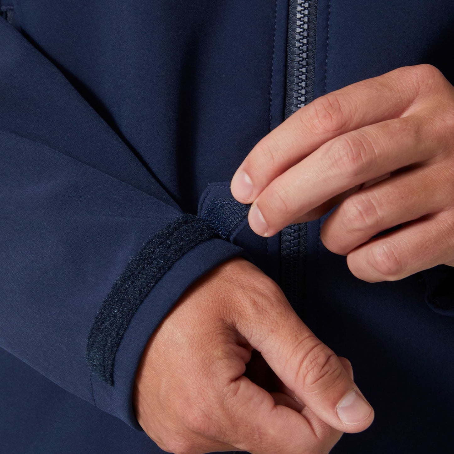 Alert Red Softshell Jacket - Helly Hansen - Durable
