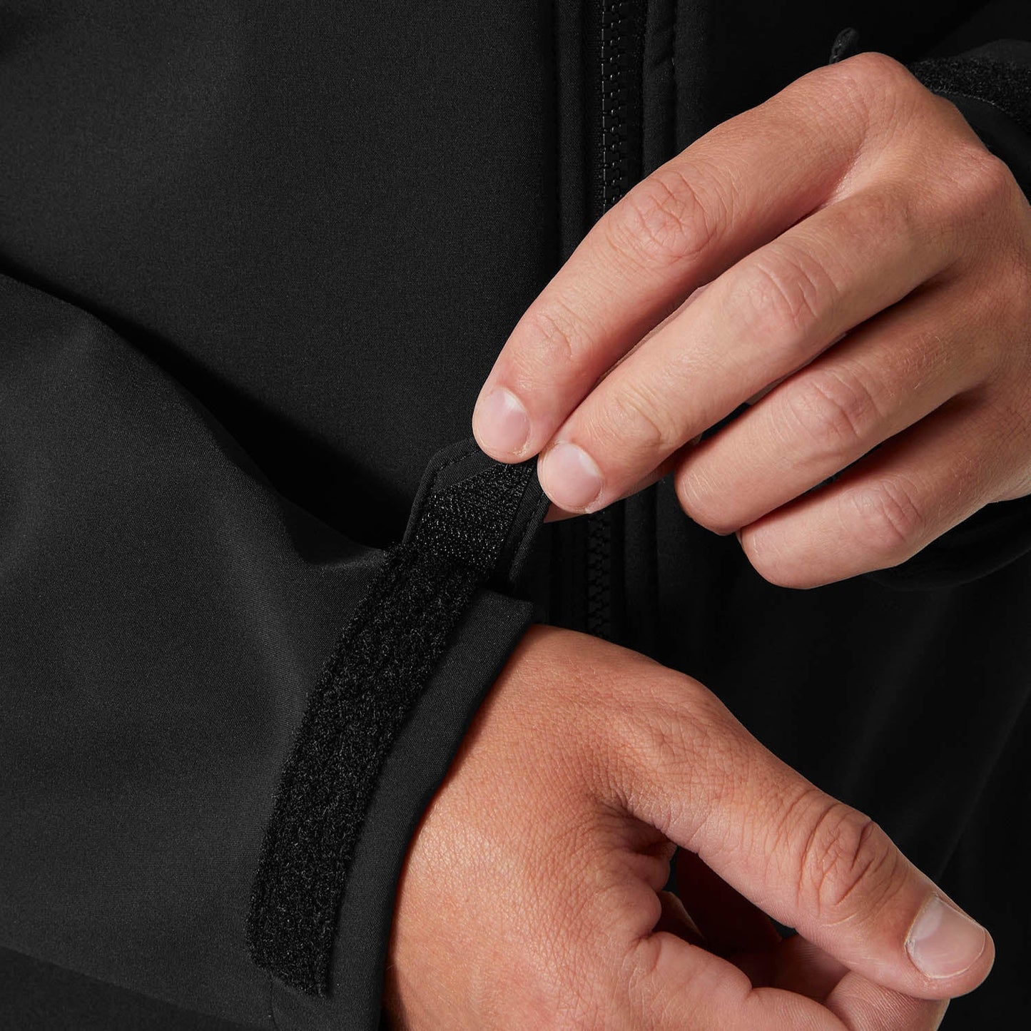 Alert Red Softshell Jacket - Helly Hansen - Durable